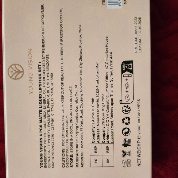 Young Vision long-lasting Lipgloss - Picture 4 of 9